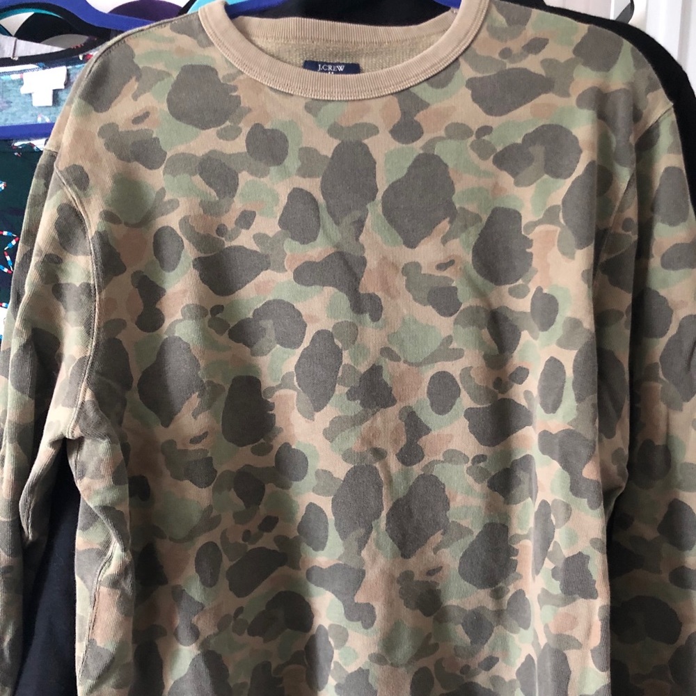 J Crew men’s Camo crewneck XL